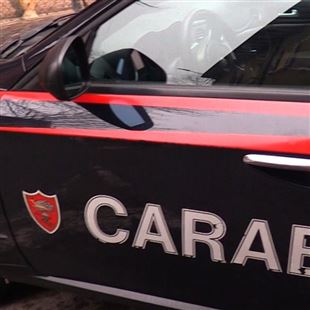 Tre furti con spaccata nella notte tra Pasqua e Pasquetta, danni pesanti per i locali colpiti