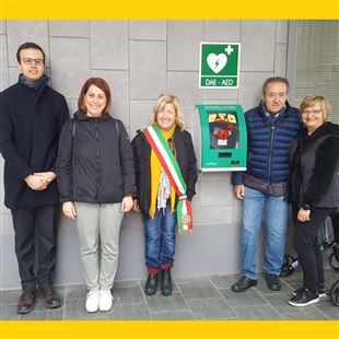 Un defibrillatore per la comunità di Formigine in ricordo di Andrea Gilioli 