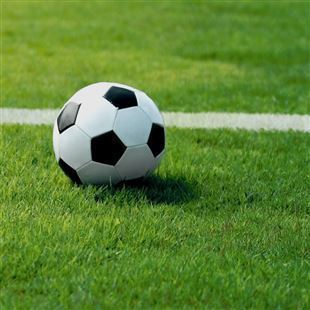 La FIPAV ferma i campionati dalla serie B in giù, il calcio dilettanti attende chiarimenti