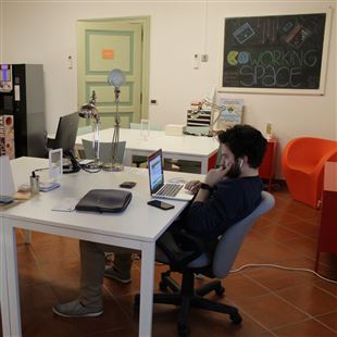 Hub in Villa riapre le sue porte: postazioni di coworking e connessione a Internet 