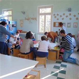 Riaprono il Centro per bambini e famiglie ed il servizio Primi passi