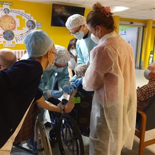 Conclusa la prima somministrazione dei vaccini contro il Covid a Formigine