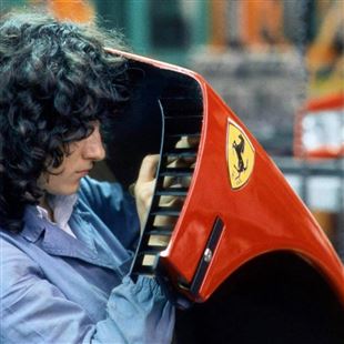Monica Zanetti della Scuderia Belle Epoque premiata a Las Vegas come “unica donna F40”