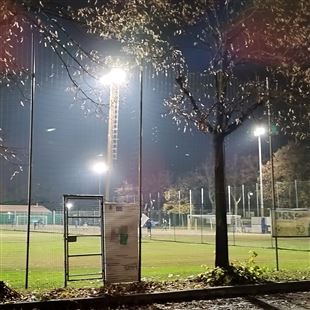 Nuove lampade a led per il campo da calcio Bora