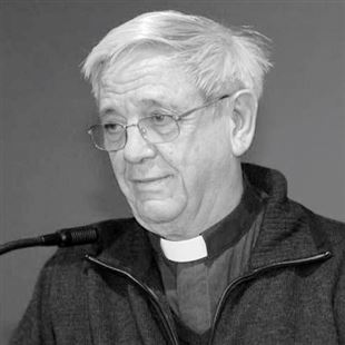 Scomparsa di monsignor Paolo Losavio, il cordoglio della sindaca Elisa Parenti 
